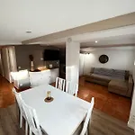 Port, : Nid Cosy A Fréjus