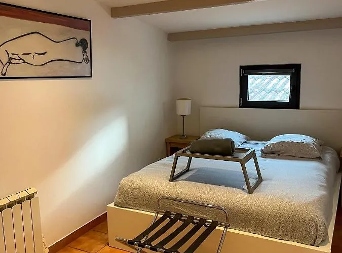 Port, : Nid Cosy A * Fréjus